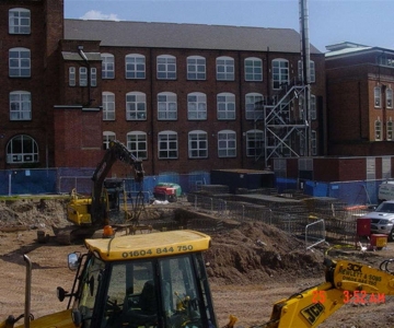 MIDDLESEX UNIVERSITY HENDON CAMPUS